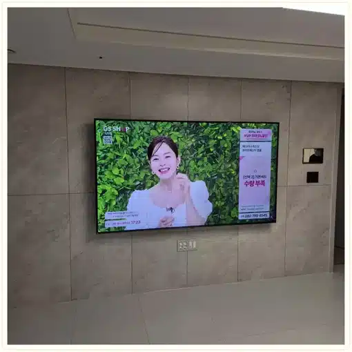 벽걸이TV 설치 참고 이미지 18-55 두 번째 사진